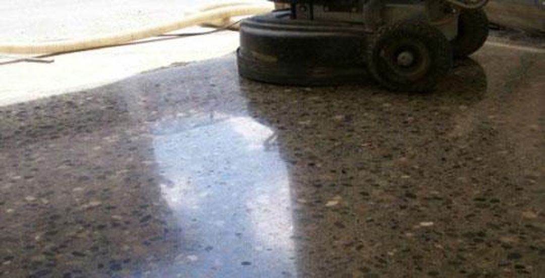 Broušení a renovace betonu
