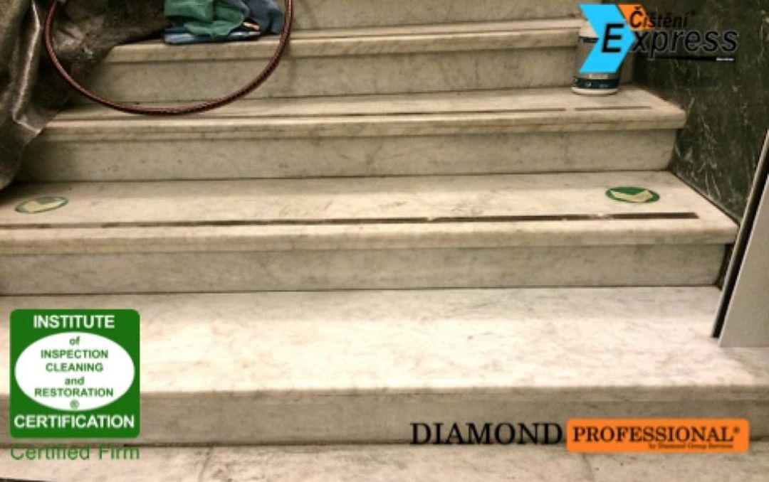 Čištění a renovace mramorových schodů