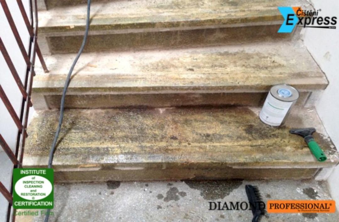 Čištění a renovace pískovcových schodů